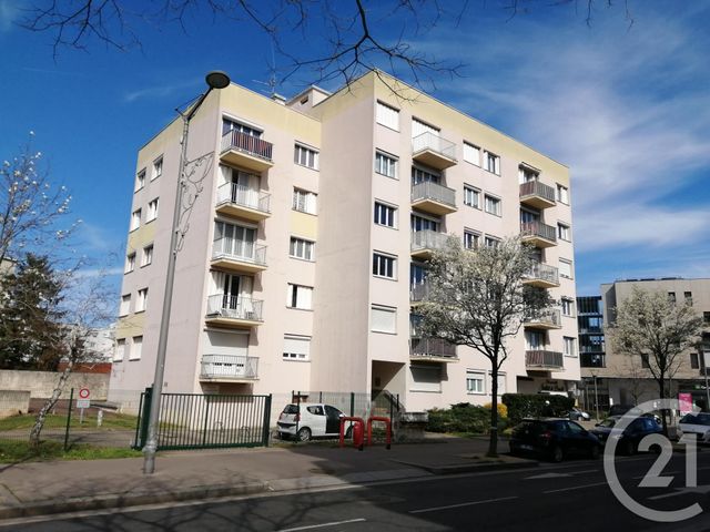 Appartement F5 à vendre - 5 pièces - 98,59 m2 - St Priest - 69 - RHONE-ALPES